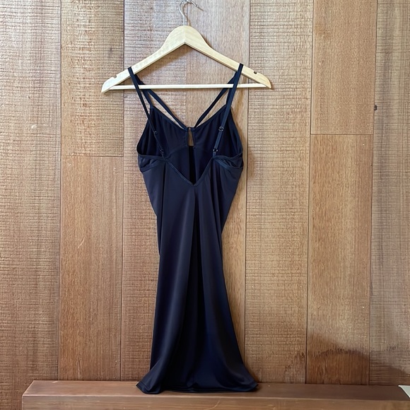 Urban Outfitters Low Back Dress - Picture 7 of 9